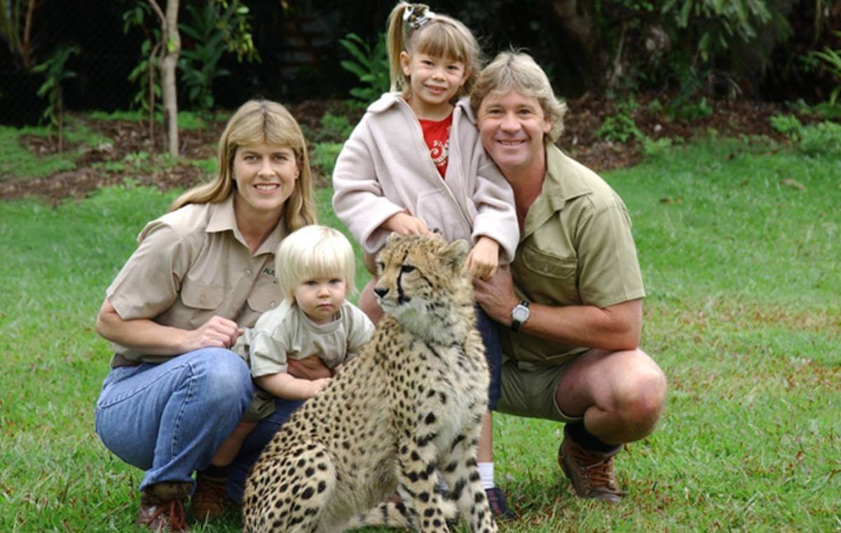 wizyta-w-australia-zoo-i-widok-na-glass-house-mountains-z-okolice-brisbane-rodzina-irwin