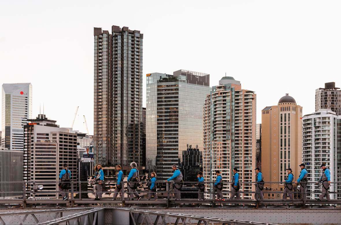 Wspinaczka na most w Brisbane – niezapomniane doświadczenie z widokiem 360° na miasto