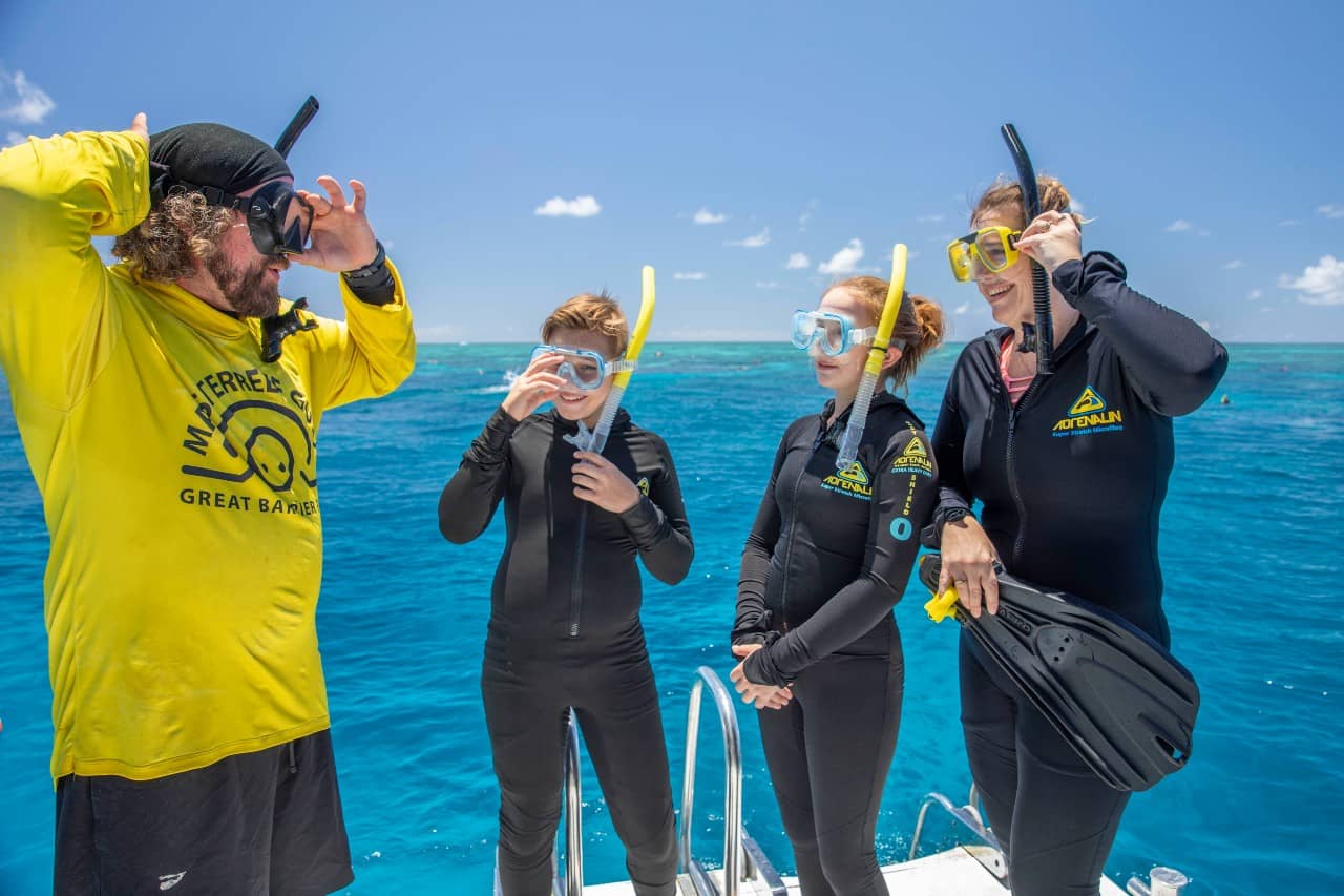Wycieczka na Wielką Rafę Koralową snorkeling lub nurkowanie z  Cairns – najlepsza jednodniowa przygoda
