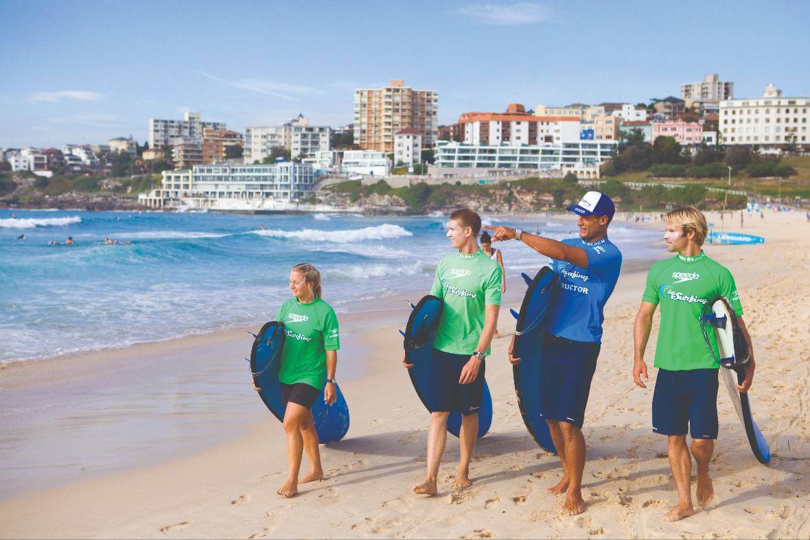 jak-wyglada-lekcja-surfingu-w-sydney-australia-na-bondi