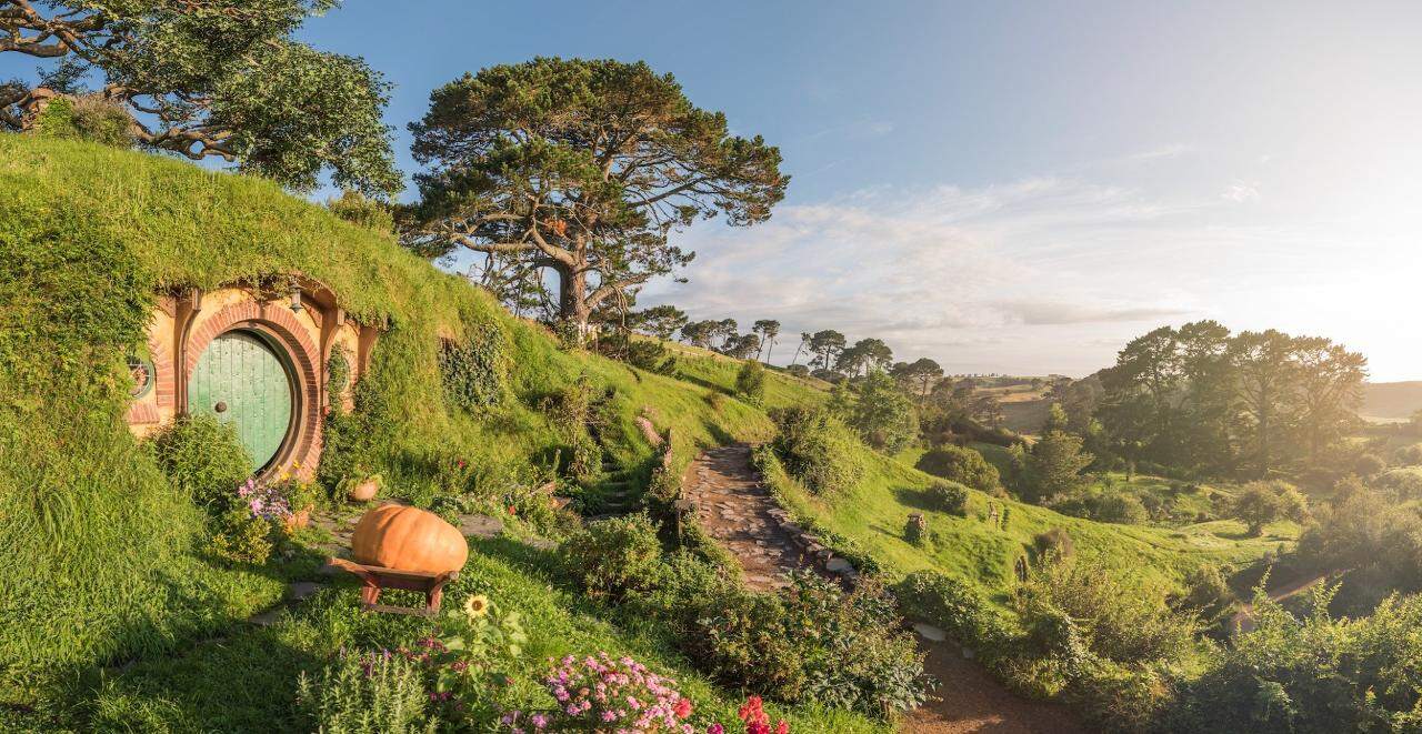 srodek-hobbit-hole-w-hobbitonie-nowa-zelandia-dekoracja-z-filmu
