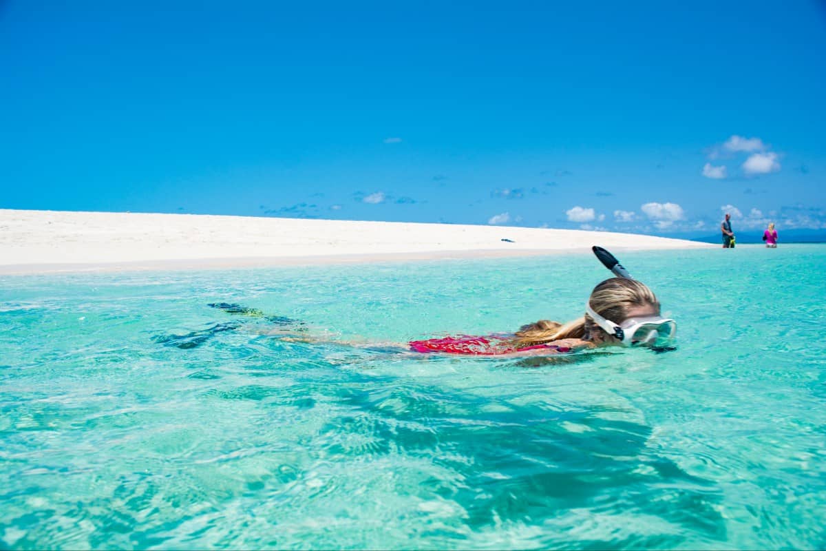 okolice-cairns-gdzie-najlepiej-snorkeling-rafa-koralowa-bez-tlumow