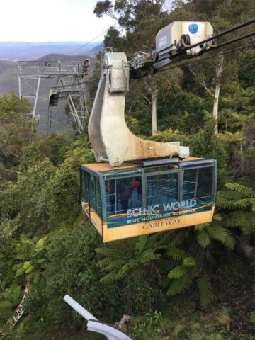 Kolejka w górach Błękitnych z widokiem na Trzy Siostry w cenie wycieczki