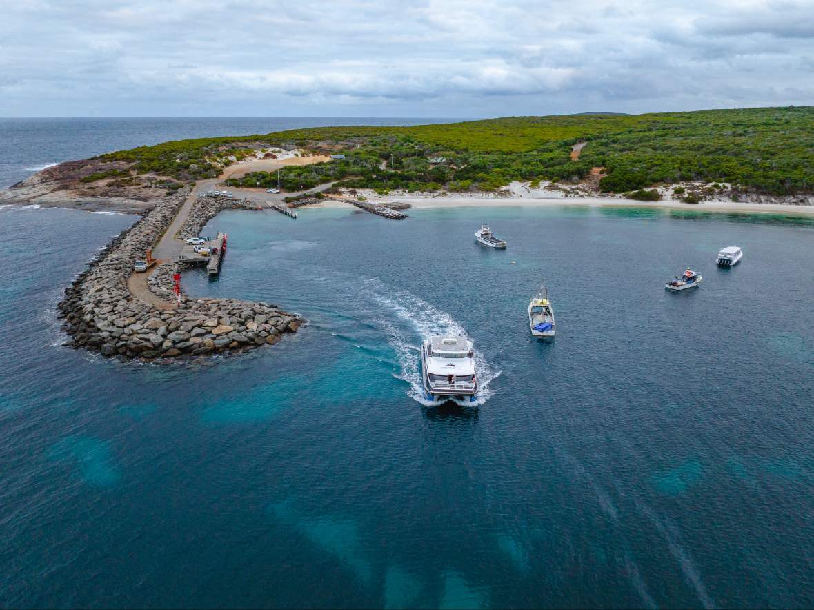 Statek w Bremer Bay podczas rejsu