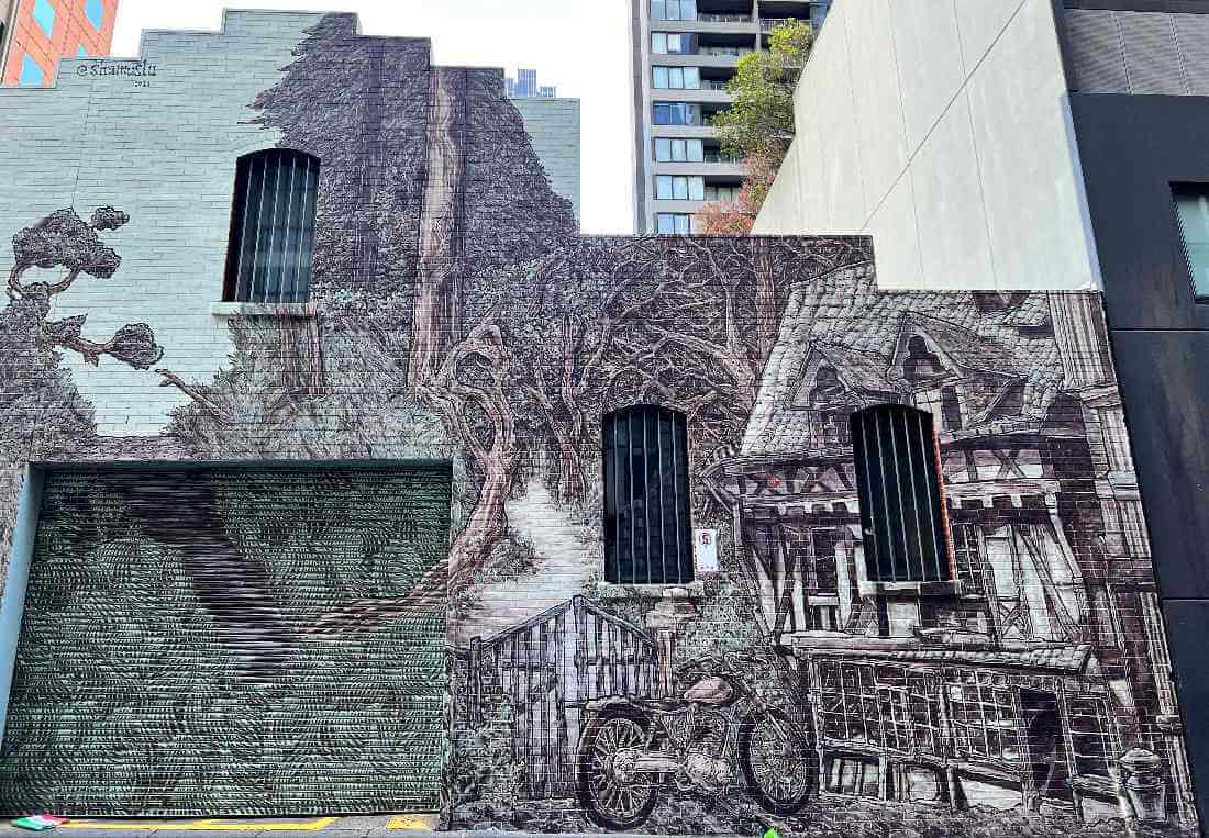 kolorowe grafitti podczas zwiedzania pieszego centrum Melbourne