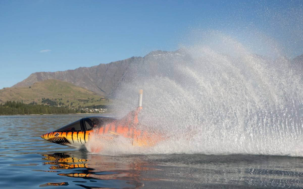 Hydro Attack Queenstown jako atrakcja podczas roadtripu po Nowej Zelandii